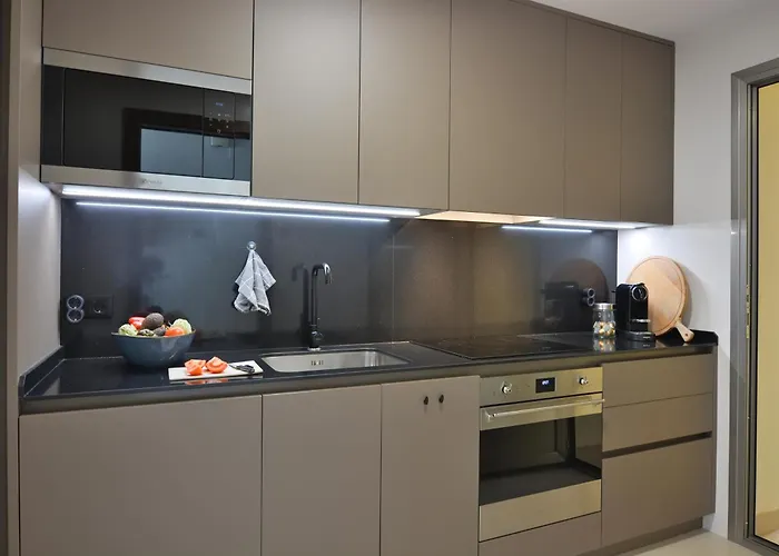 Bayview By Nras Apartman *